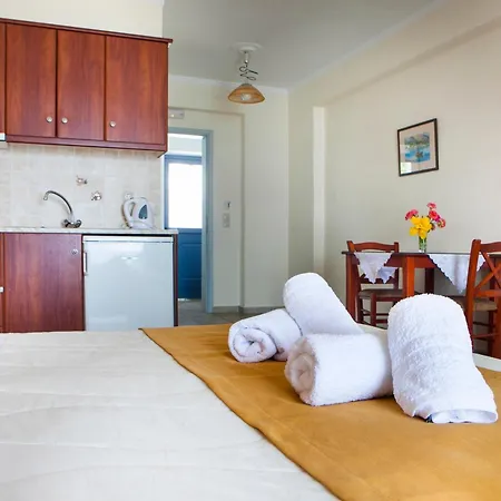 Olive Bay Ajía Effimía